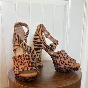 Gianni Bini Tan and Black Heels with Platform 6.5M